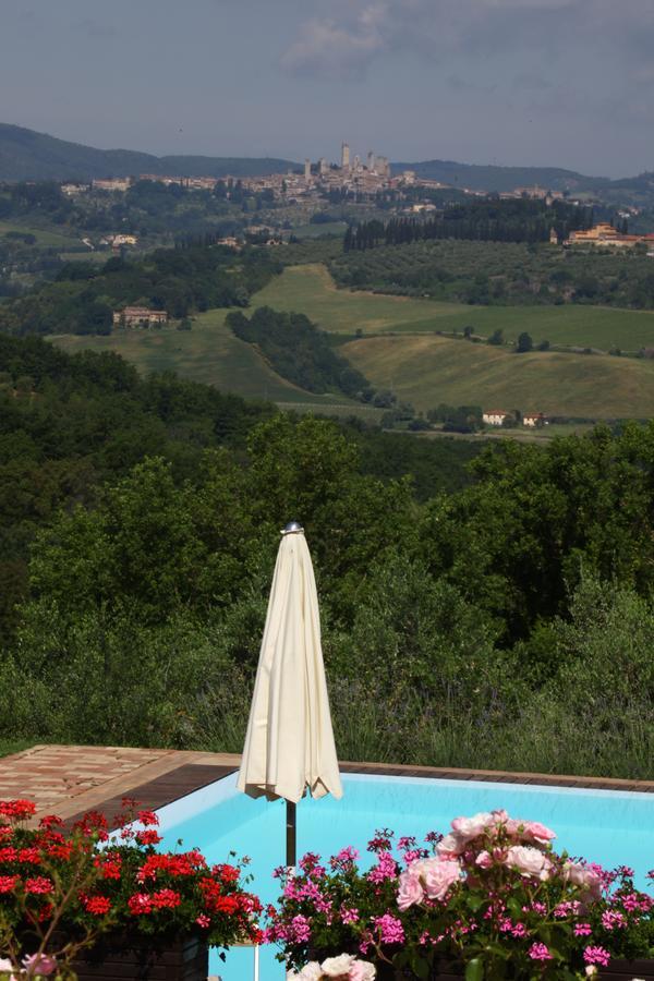 Podere Il Pino 포지본시 외부 사진